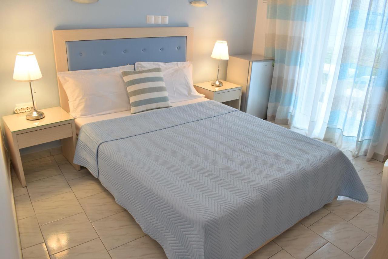 Mirto Beach Hotel & Restaurant Paralia Vrachou Eksteriør billede