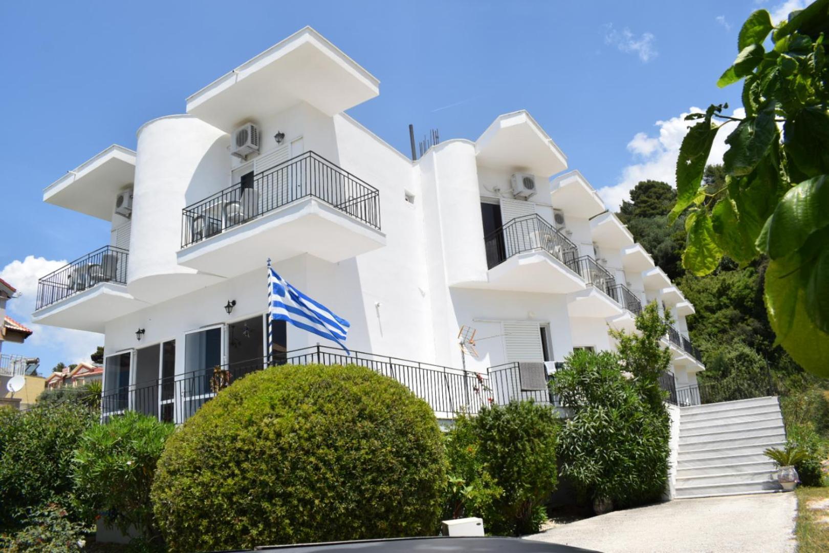 Mirto Beach Hotel & Restaurant Paralia Vrachou Eksteriør billede