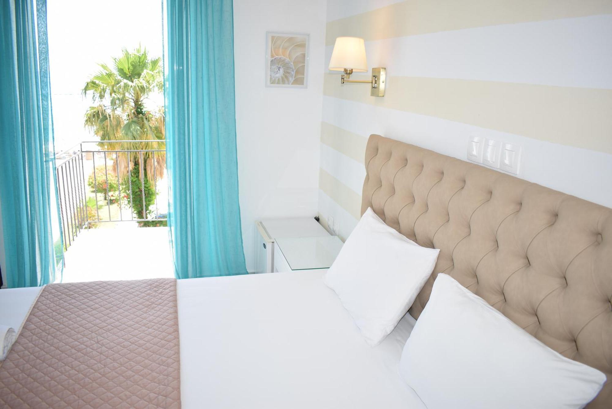 Mirto Beach Hotel & Restaurant Paralia Vrachou Værelse billede